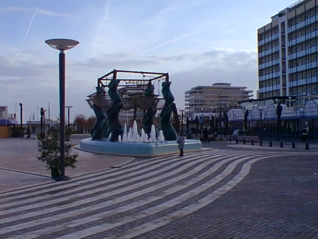 PhotoPC sabato 30 dicembre 2000 18.22 14.jpg, 46978 bytes, 30/12/00